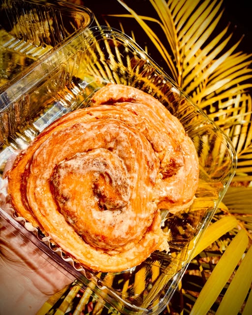 Roll de canela glaseado